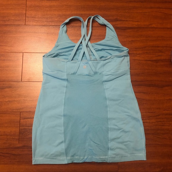 Lululemon top - Picture 3 of 4